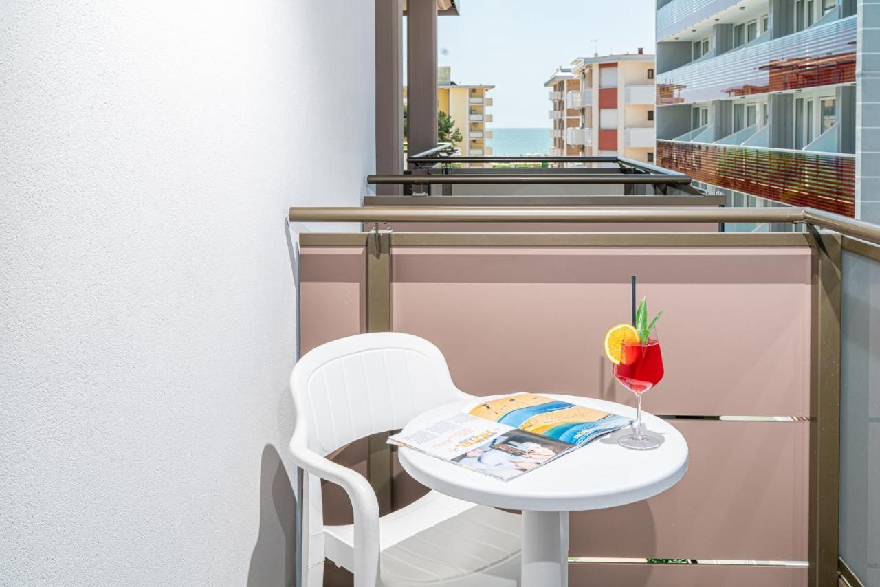 ביביונה Hotel Alexander מראה חיצוני תמונה